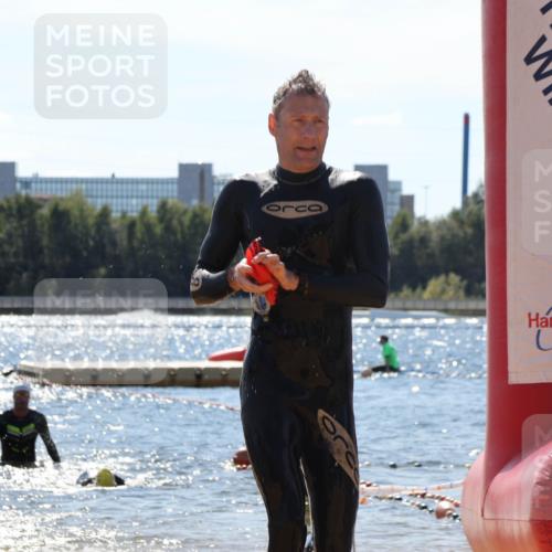 07.09.2025 - 19. Norderstedt Triathlon Luisa Fischer http://msf.ph/oto/8767210 07.09.2025 13:27:03 Schwimmen 394, 965, 1028, 1038 meine-sportfotos.de