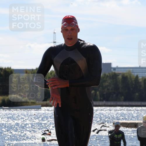 07.09.2025 - 19. Norderstedt Triathlon Luisa Fischer http://msf.ph/oto/8767220 07.09.2025 13:27:08 Schwimmen 394, 965, 1028, 1467 meine-sportfotos.de