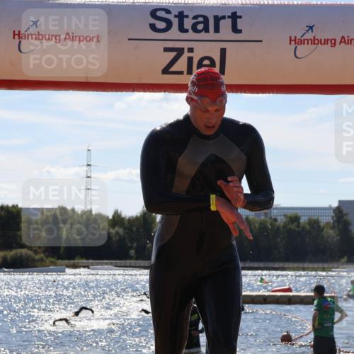 07.09.2025 - 19. Norderstedt Triathlon Luisa Fischer http://msf.ph/oto/8767224 07.09.2025 13:27:09 Schwimmen 394, 965, 1028, 1467 meine-sportfotos.de