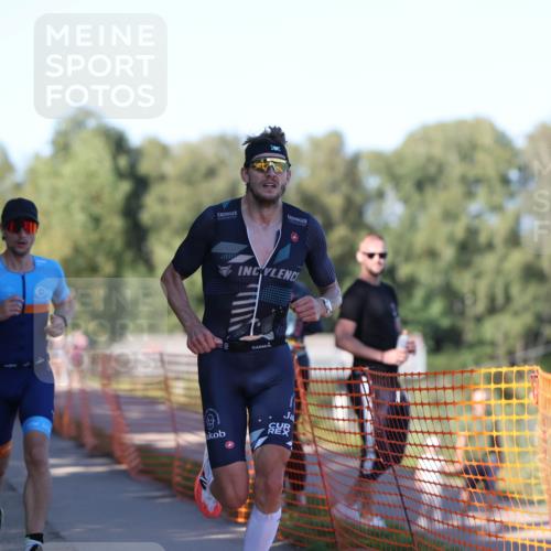 07.09.2025 - 19. Norderstedt Triathlon Michael Strokosch http://msf.ph/oto/8767242 07.09.2025 16:14:38 Laufen 425, 447, 527, 528, 538, 938, 1073, 1433 meine-sportfotos.de