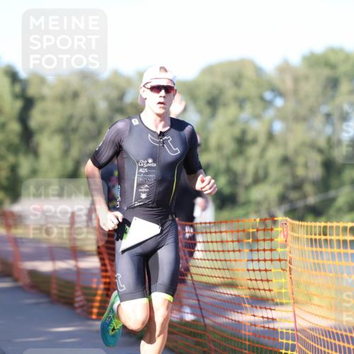 07.09.2025 - 19. Norderstedt Triathlon Michael Strokosch http://msf.ph/oto/8767268 07.09.2025 16:14:46 Laufen 447, 538, 1073 meine-sportfotos.de