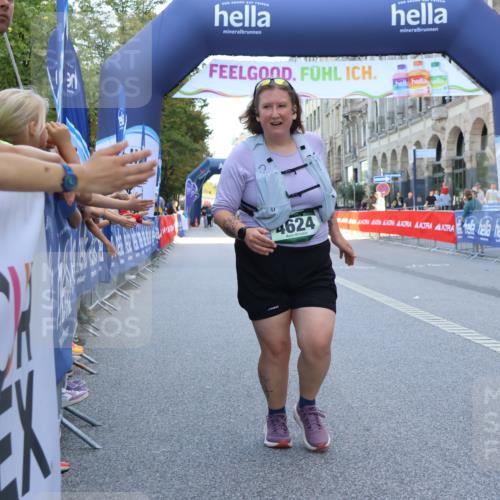 07.09.2025 - BARMER Alsterlauf Strokosch-Dieckow http://msf.ph/oto/8767270 07.09.2025 10:31:07 Ziel 2001, 5599 meine-sportfotos.de