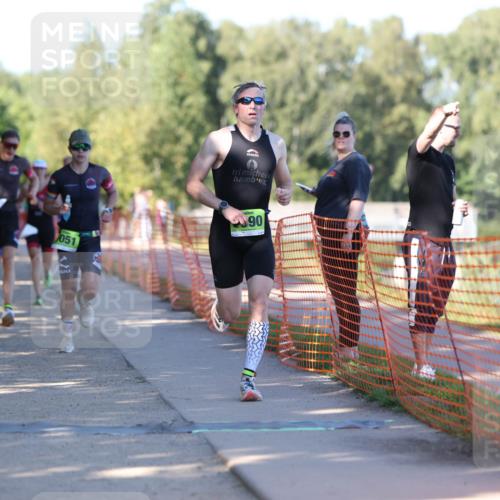 07.09.2025 - 19. Norderstedt Triathlon Michael Strokosch http://msf.ph/oto/8767280 07.09.2025 16:14:57 Laufen 479, 494, 1051, 1065, 1590, 1600 meine-sportfotos.de
