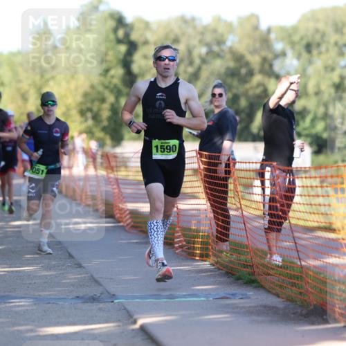 07.09.2025 - 19. Norderstedt Triathlon Michael Strokosch http://msf.ph/oto/8767281 07.09.2025 16:14:57 Laufen 479, 494, 1051, 1065, 1590, 1600 meine-sportfotos.de