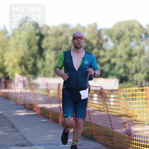 07.09.2025 - 19. Norderstedt Triathlon Michael Strokosch http://msf.ph/oto/8767329 07.09.2025 16:15:15 Laufen 530, 540 meine-sportfotos.de