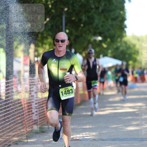 07.09.2025 - 19. Norderstedt Triathlon Michael Strokosch http://msf.ph/oto/8767339 07.09.2025 16:15:22 Laufen 550, 1430 meine-sportfotos.de