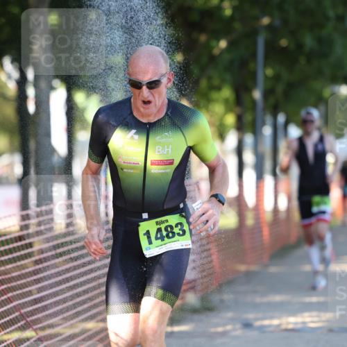 07.09.2025 - 19. Norderstedt Triathlon Michael Strokosch http://msf.ph/oto/8767343 07.09.2025 16:15:23 Laufen 550, 1430 meine-sportfotos.de