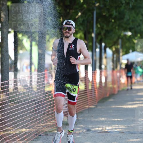 07.09.2025 - 19. Norderstedt Triathlon Michael Strokosch http://msf.ph/oto/8767350 07.09.2025 16:15:25 Laufen 550, 1430 meine-sportfotos.de