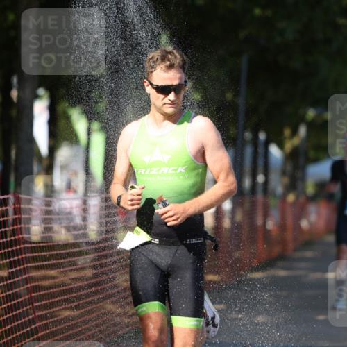 07.09.2025 - 19. Norderstedt Triathlon Michael Strokosch http://msf.ph/oto/8767439 07.09.2025 15:18:05 Laufen 398, 990, 1478 meine-sportfotos.de
