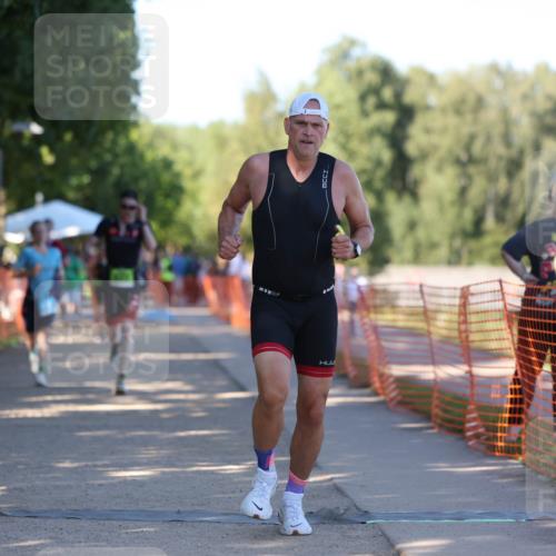 07.09.2025 - 19. Norderstedt Triathlon Michael Strokosch http://msf.ph/oto/8767442 07.09.2025 16:15:46 Laufen 430, 523, 1405, 1538 meine-sportfotos.de