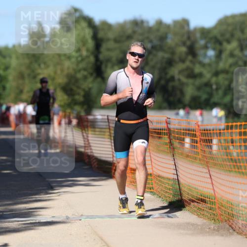 07.09.2025 - 19. Norderstedt Triathlon Michael Strokosch http://msf.ph/oto/8767464 07.09.2025 15:18:18 Laufen 877, 991, 1027, 1505 meine-sportfotos.de