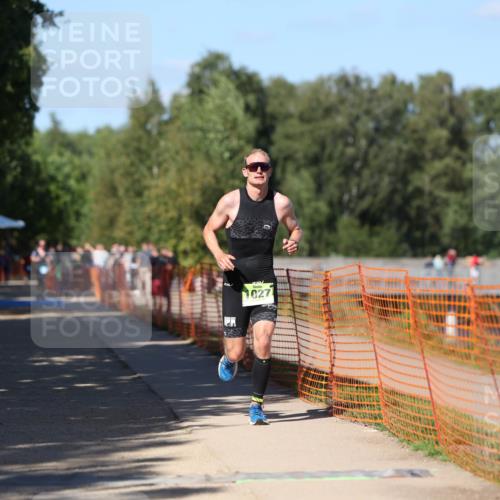 07.09.2025 - 19. Norderstedt Triathlon Michael Strokosch http://msf.ph/oto/8767476 07.09.2025 15:18:22 Laufen 877, 991, 1027, 1505 meine-sportfotos.de