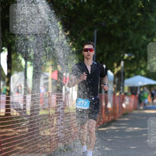 07.09.2025 - 19. Norderstedt Triathlon Michael Strokosch http://msf.ph/oto/8767484 07.09.2025 15:18:25 Laufen 877, 1027 meine-sportfotos.de