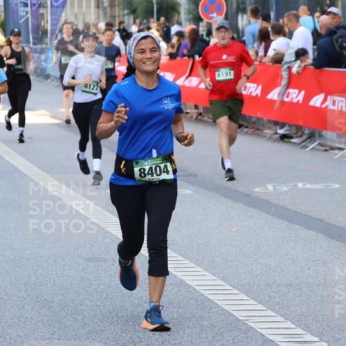07.09.2025 - BARMER Alsterlauf Strokosch-Dieckow http://msf.ph/oto/8767489 07.09.2025 10:11:16 Ziel 2283, 2293, 2300, 2772, 2820, 2934, 3348, 3349, 3393, 3398, 3485, 3526, 3692, 3732, 3783, 3828, 3867, 4045, 4376, 4491, 4846, 5166, 5448, 5649, 5650, 6124, 6130, 6144, 6180, 8038, 8039, 8264 meine-sportfotos.de