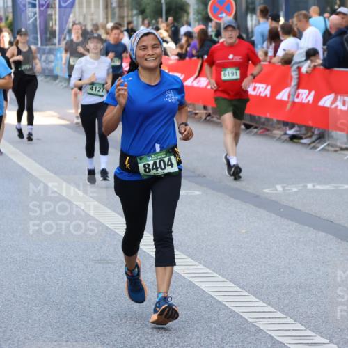 07.09.2025 - BARMER Alsterlauf Strokosch-Dieckow http://msf.ph/oto/8767506 07.09.2025 10:11:16 Ziel 2283, 2293, 2300, 2772, 2820, 2934, 3348, 3349, 3393, 3398, 3485, 3526, 3692, 3732, 3783, 3828, 3867, 4045, 4376, 4491, 4846, 5166, 5448, 5649, 5650, 6124, 6130, 6144, 6180, 8038, 8039, 8264 meine-sportfotos.de