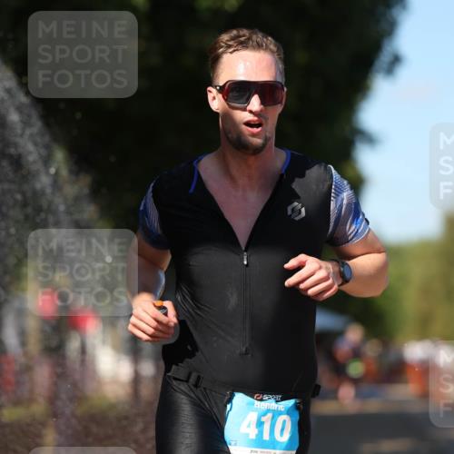 07.09.2025 - 19. Norderstedt Triathlon Michael Strokosch http://msf.ph/oto/8767520 07.09.2025 15:18:45 Laufen 374, 410 meine-sportfotos.de