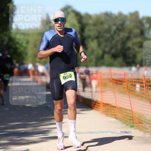 07.09.2025 - 19. Norderstedt Triathlon Michael Strokosch http://msf.ph/oto/8767541 07.09.2025 15:18:57 Laufen 374, 1020, 1026 meine-sportfotos.de