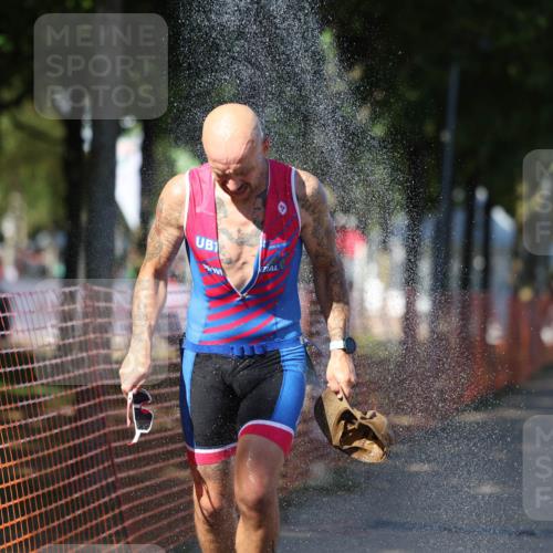 07.09.2025 - 19. Norderstedt Triathlon Michael Strokosch http://msf.ph/oto/8767560 07.09.2025 15:19:00 Laufen 1020, 1026 meine-sportfotos.de