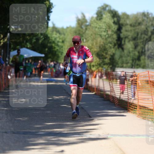 07.09.2025 - 19. Norderstedt Triathlon Michael Strokosch http://msf.ph/oto/8767608 07.09.2025 15:19:21 Laufen 1019 meine-sportfotos.de