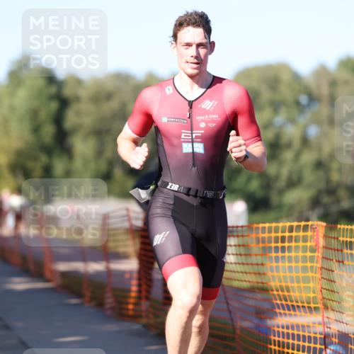 07.09.2025 - 19. Norderstedt Triathlon Michael Strokosch http://msf.ph/oto/8767634 07.09.2025 16:16:33 Laufen 416, 499, 1488, 1497, 1571 meine-sportfotos.de