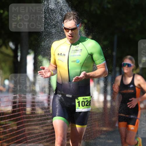07.09.2025 - 19. Norderstedt Triathlon Michael Strokosch http://msf.ph/oto/8767650 07.09.2025 15:19:34 Laufen 863, 1028, 1434 meine-sportfotos.de