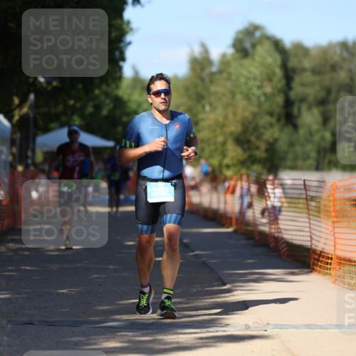 07.09.2025 - 19. Norderstedt Triathlon Michael Strokosch http://msf.ph/oto/8767680 07.09.2025 15:19:46 Laufen 382, 959 meine-sportfotos.de