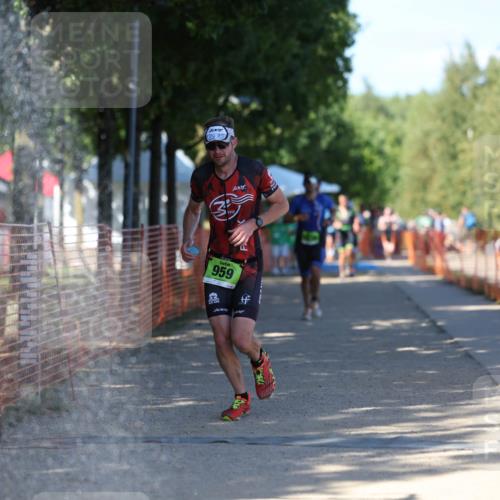 07.09.2025 - 19. Norderstedt Triathlon Michael Strokosch http://msf.ph/oto/8767694 07.09.2025 15:19:49 Laufen 382, 959 meine-sportfotos.de