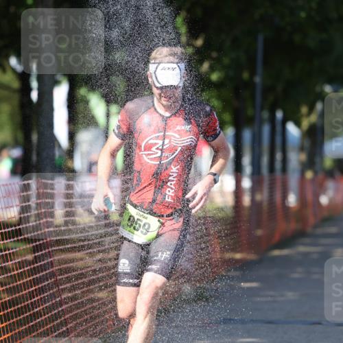 07.09.2025 - 19. Norderstedt Triathlon Michael Strokosch http://msf.ph/oto/8767712 07.09.2025 15:19:51 Laufen 382, 959, 1009 meine-sportfotos.de