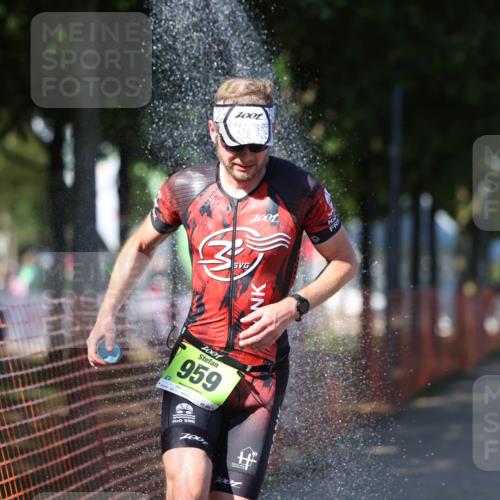 07.09.2025 - 19. Norderstedt Triathlon Michael Strokosch http://msf.ph/oto/8767717 07.09.2025 15:19:51 Laufen 382, 959, 1009 meine-sportfotos.de