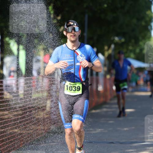 07.09.2025 - 19. Norderstedt Triathlon Michael Strokosch http://msf.ph/oto/8767738 07.09.2025 15:19:55 Laufen 959, 1009 meine-sportfotos.de
