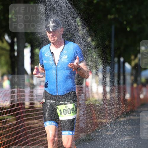 07.09.2025 - 19. Norderstedt Triathlon Michael Strokosch http://msf.ph/oto/8767768 07.09.2025 15:19:59 Laufen 900, 971, 1002, 1009 meine-sportfotos.de