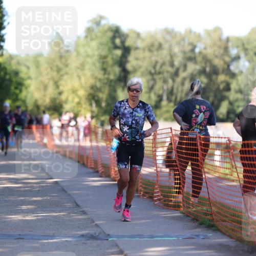 07.09.2025 - 19. Norderstedt Triathlon Michael Strokosch http://msf.ph/oto/8767783 07.09.2025 16:17:37 Laufen 909, 1439, 1492 meine-sportfotos.de