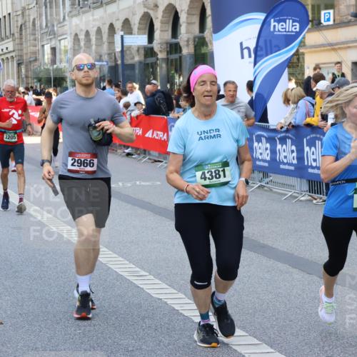 07.09.2025 - BARMER Alsterlauf Strokosch-Dieckow http://msf.ph/oto/8767786 07.09.2025 10:11:09 Ziel 2283, 2300, 2772, 2820, 2915, 2934, 3089, 3393, 3398, 3485, 3526, 3732, 3783, 3828, 3867, 4846, 5166, 8264 meine-sportfotos.de