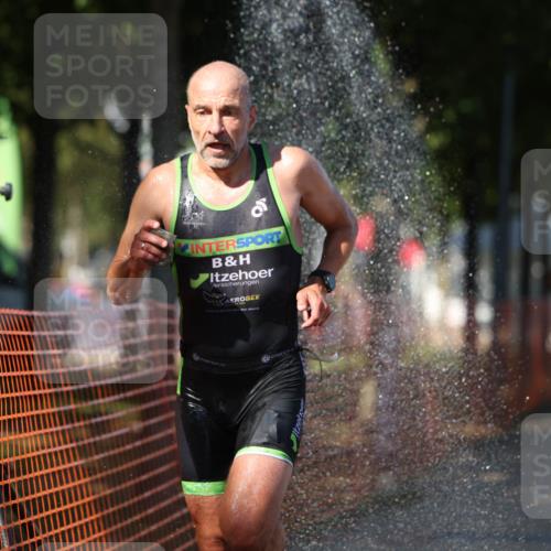 07.09.2025 - 19. Norderstedt Triathlon Michael Strokosch http://msf.ph/oto/8767833 07.09.2025 15:20:12 Laufen 1408 meine-sportfotos.de