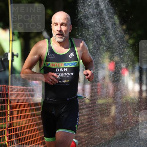 07.09.2025 - 19. Norderstedt Triathlon Michael Strokosch http://msf.ph/oto/8767835 07.09.2025 15:20:12 Laufen 1408 meine-sportfotos.de