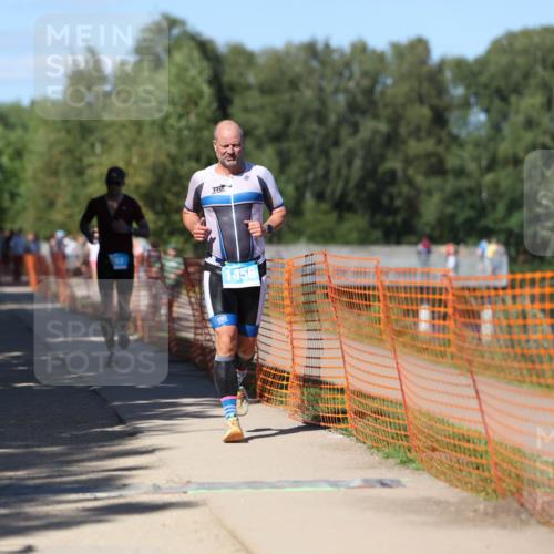 07.09.2025 - 19. Norderstedt Triathlon Michael Strokosch http://msf.ph/oto/8767865 07.09.2025 15:20:21 Laufen 393, 908, 1456 meine-sportfotos.de