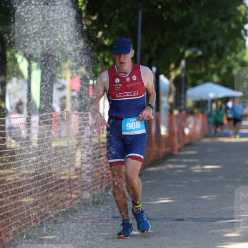 07.09.2025 - 19. Norderstedt Triathlon Michael Strokosch http://msf.ph/oto/8767879 07.09.2025 15:20:24 Laufen 393, 908, 1456 meine-sportfotos.de
