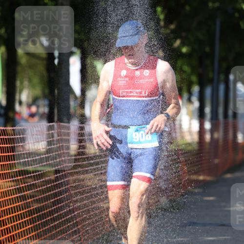 07.09.2025 - 19. Norderstedt Triathlon Michael Strokosch http://msf.ph/oto/8767889 07.09.2025 15:20:25 Laufen 393, 908, 1456 meine-sportfotos.de