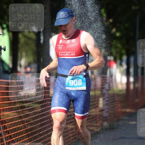 07.09.2025 - 19. Norderstedt Triathlon Michael Strokosch http://msf.ph/oto/8767891 07.09.2025 15:20:25 Laufen 393, 908, 1456 meine-sportfotos.de