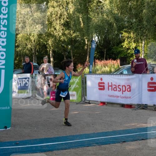 07.09.2025 - 19. Norderstedt Triathlon Zöllner http://msf.ph/oto/8767929 07.09.2025 09:12:26 Ziel 1, 53 meine-sportfotos.de
