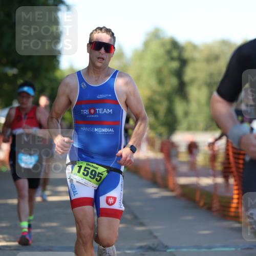 07.09.2025 - 19. Norderstedt Triathlon Michael Strokosch http://msf.ph/oto/8767935 07.09.2025 16:18:03 Laufen 438, 515, 884, 1044, 1076, 1450, 1595 meine-sportfotos.de