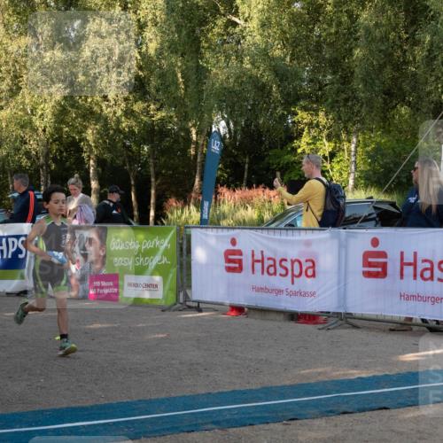 07.09.2025 - 19. Norderstedt Triathlon Zöllner http://msf.ph/oto/8767967 07.09.2025 09:12:50 Ziel 44 meine-sportfotos.de