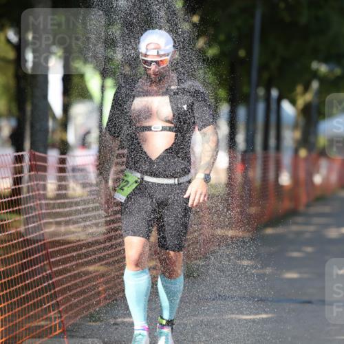 07.09.2025 - 19. Norderstedt Triathlon Michael Strokosch http://msf.ph/oto/8767990 07.09.2025 15:20:51 Laufen 972, 989, 1010 meine-sportfotos.de