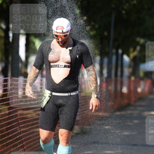 07.09.2025 - 19. Norderstedt Triathlon Michael Strokosch http://msf.ph/oto/8768001 07.09.2025 15:20:51 Laufen 972, 989, 1010 meine-sportfotos.de