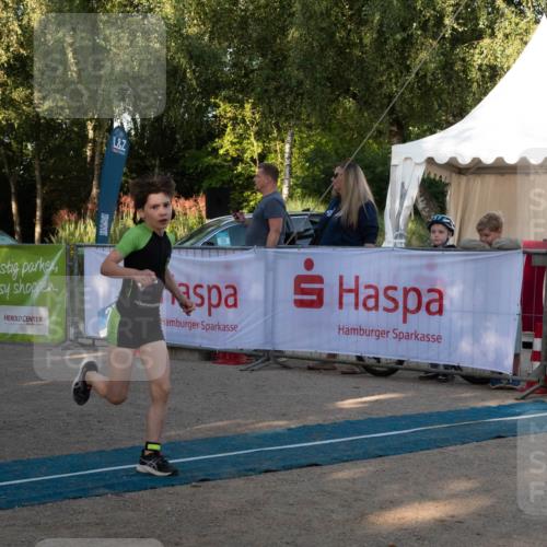 07.09.2025 - 19. Norderstedt Triathlon Zöllner http://msf.ph/oto/8768025 07.09.2025 09:13:47 Ziel 25, 54 meine-sportfotos.de