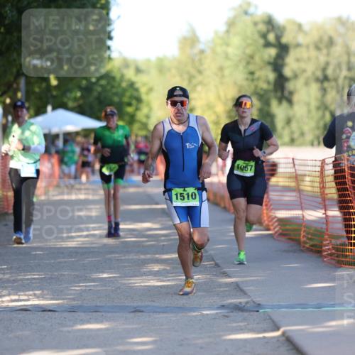 07.09.2025 - 19. Norderstedt Triathlon Michael Strokosch http://msf.ph/oto/8768051 07.09.2025 16:18:31 Laufen 467, 905, 1067, 1090, 1510 meine-sportfotos.de