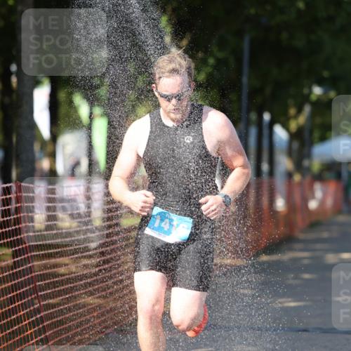 07.09.2025 - 19. Norderstedt Triathlon Michael Strokosch http://msf.ph/oto/8768055 07.09.2025 15:21:16 Laufen 992, 1416 meine-sportfotos.de