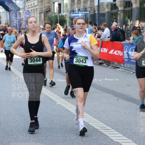 07.09.2025 - BARMER Alsterlauf Strokosch-Dieckow http://msf.ph/oto/8768080 07.09.2025 10:11:02 Ziel 2300, 2754, 2860, 2915, 3089, 3164, 3485, 3526, 3732, 3791, 3828, 4846, 5166, 5544, 5673, 5674, 8356 meine-sportfotos.de