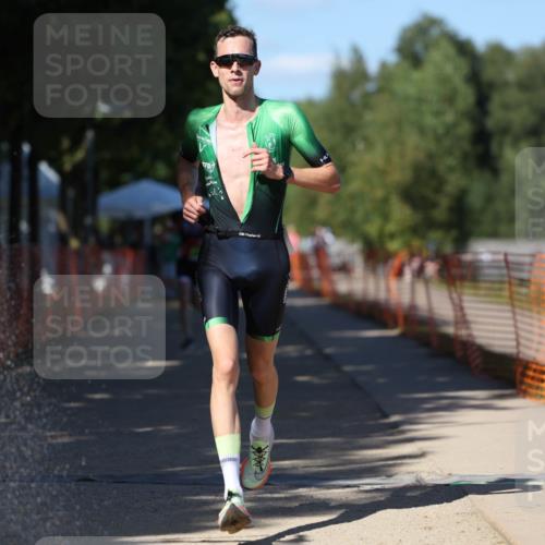 07.09.2025 - 19. Norderstedt Triathlon Michael Strokosch http://msf.ph/oto/8768110 07.09.2025 15:21:29 Laufen  meine-sportfotos.de