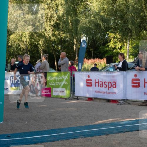 07.09.2025 - 19. Norderstedt Triathlon Zöllner http://msf.ph/oto/8768134 07.09.2025 09:15:39 Ziel 52 meine-sportfotos.de